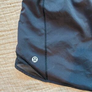 Lulu Lemon Hotty Hot High Rise Lined Short 4”